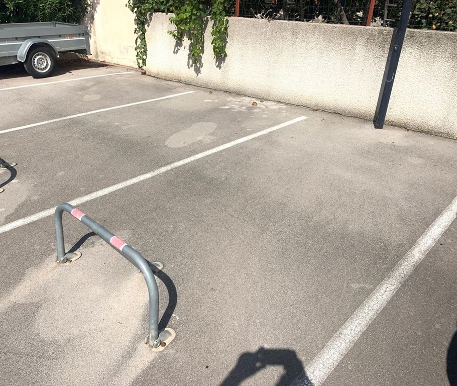 Parking FRONTIGNAN